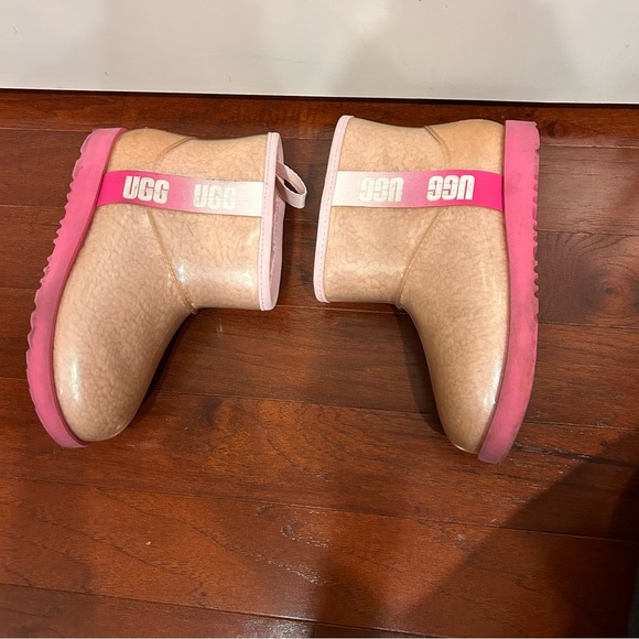 UGG Kids Classic Clear Mini Il boots Waterproof Snow Shoes Pink Combo Size 4 - Picture 5 of 8